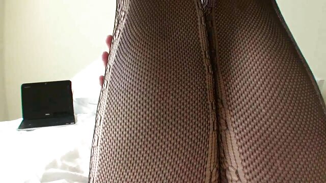 Jennifer White 27s Gloryhole melarikan diri dengan live bokep sex ayam hitam besar