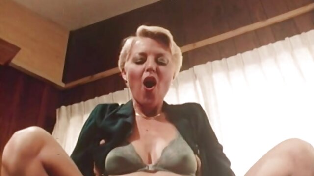 Masturbator yang dengan penis pada seorang bokep live hd gadis di kereta bawah tanah.