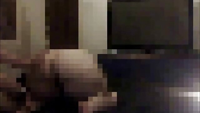 Penumpang di stoking mengisap sperma dari ayam selagi bercinta dengan bokep di bigo live sopir taksi.