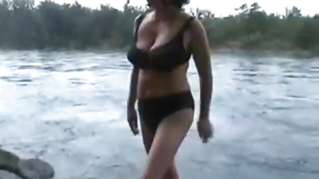 Dewasa lezzie bermain-main gf video bokep online live nya